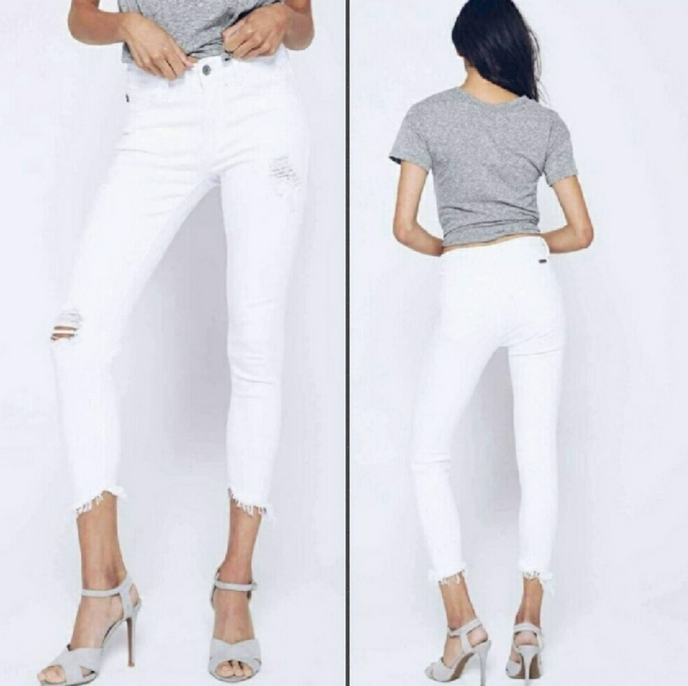 Cropped Distressed Jeans